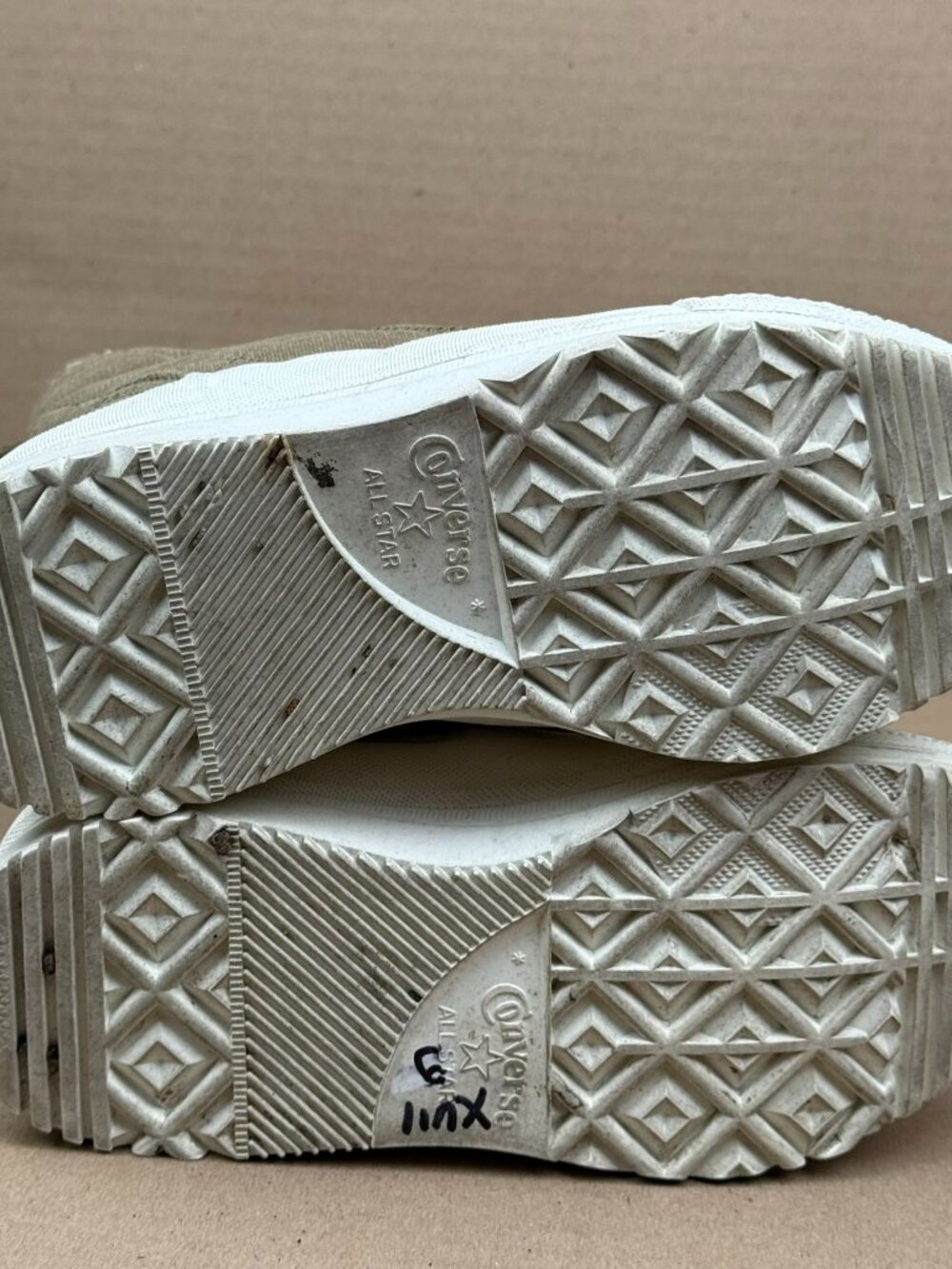 Converse All Star High Top Sneakers Womens No Tag See Measurements Insole 8.5inc - Picture 2 of 9